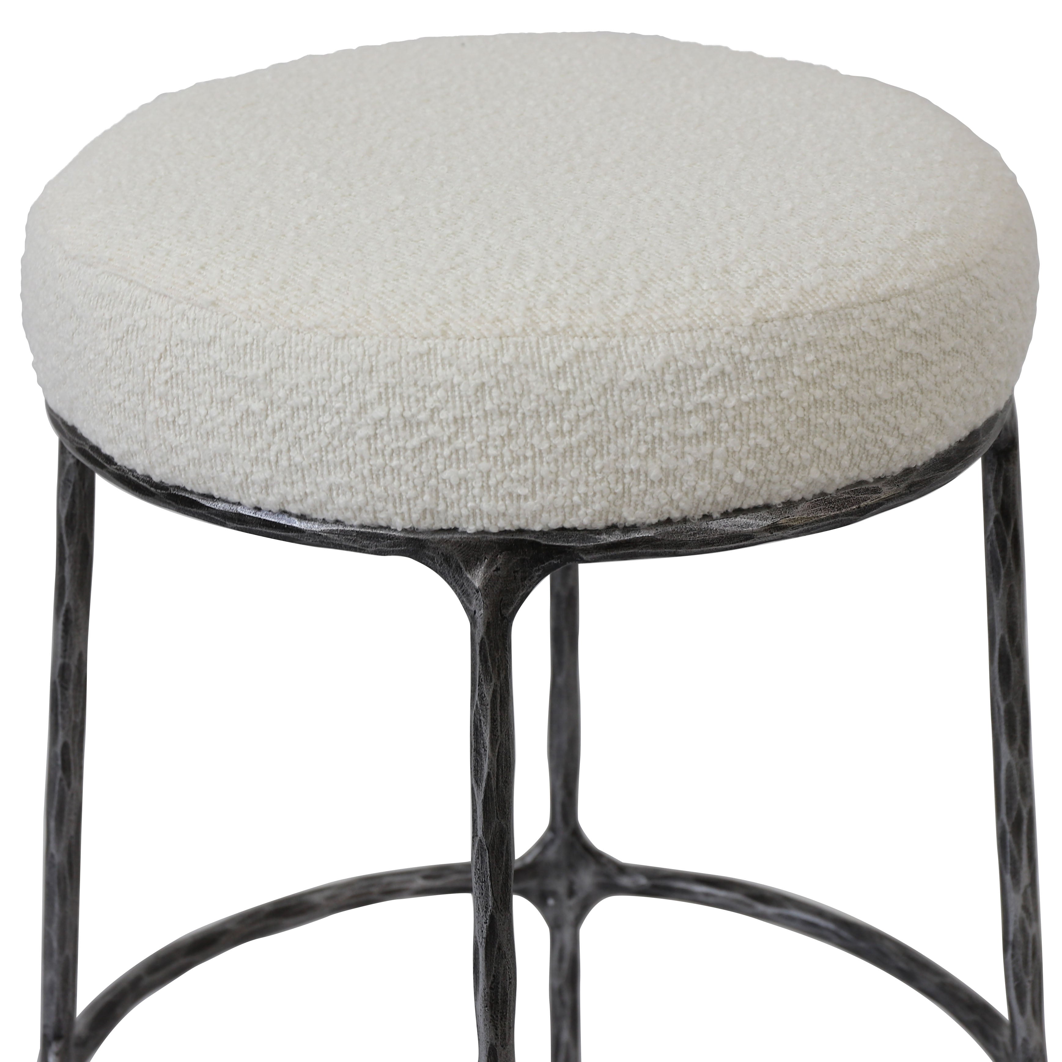 TRUMEN BOUCLE COUNTERSTOOL